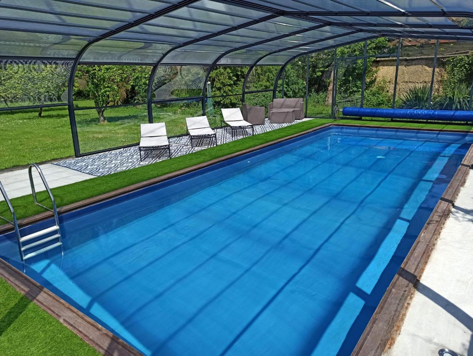 La Petellerie, Maison De Campagne Avec Piscine Pour Un Sejour Detente Moyon エクステリア 写真